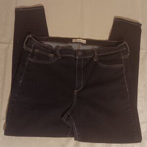 Woman's Gap 1969 Easy Legging 33R, Dark wash Jean